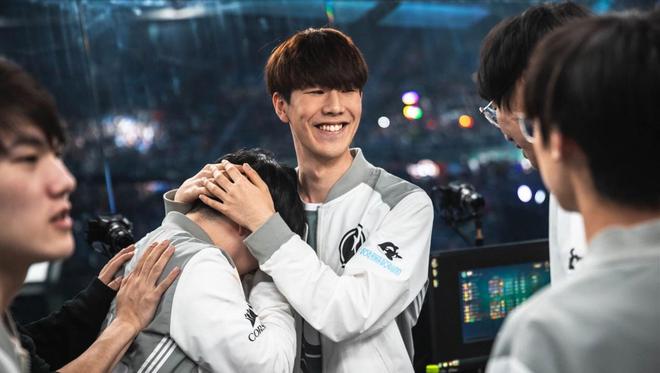 PG电子- theshy和uzi在一个战队吗 