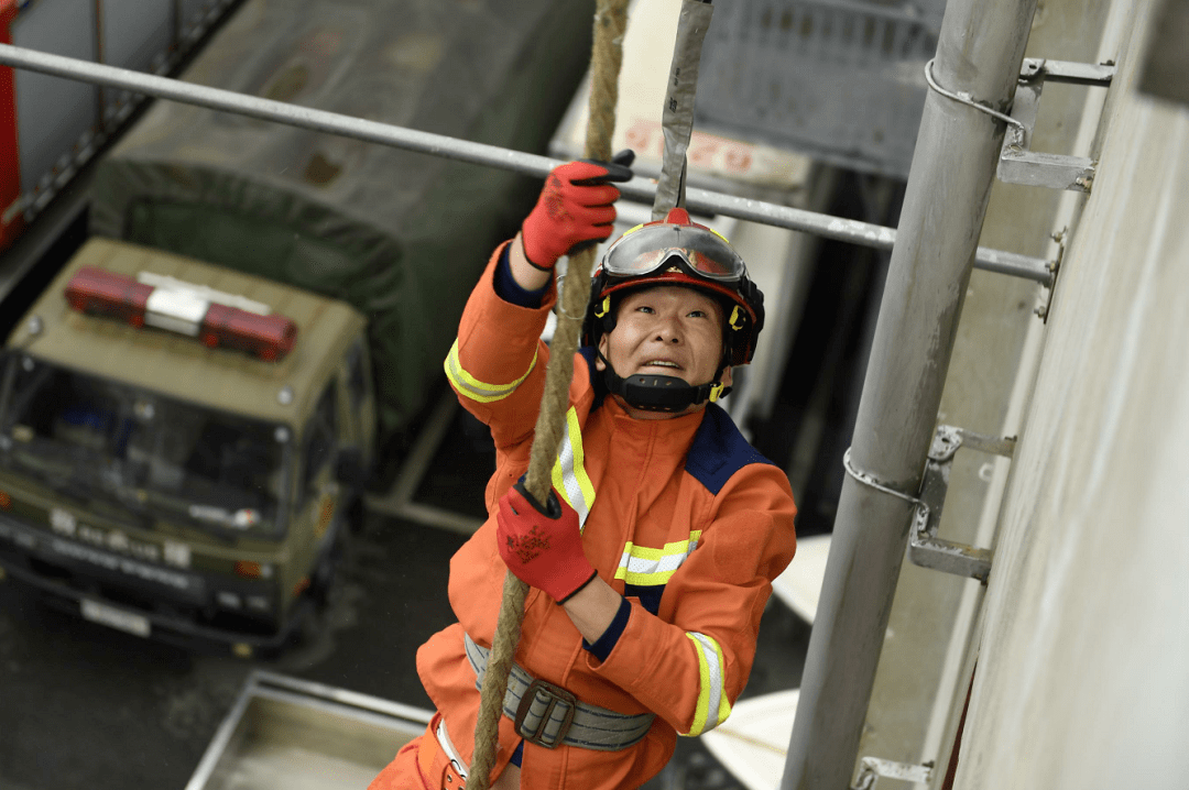 PG- 羽毛球友谊赛，闽南海豚队与钱塘铁骑队读秒扳平，体能对抗拉满！精神属性拉满