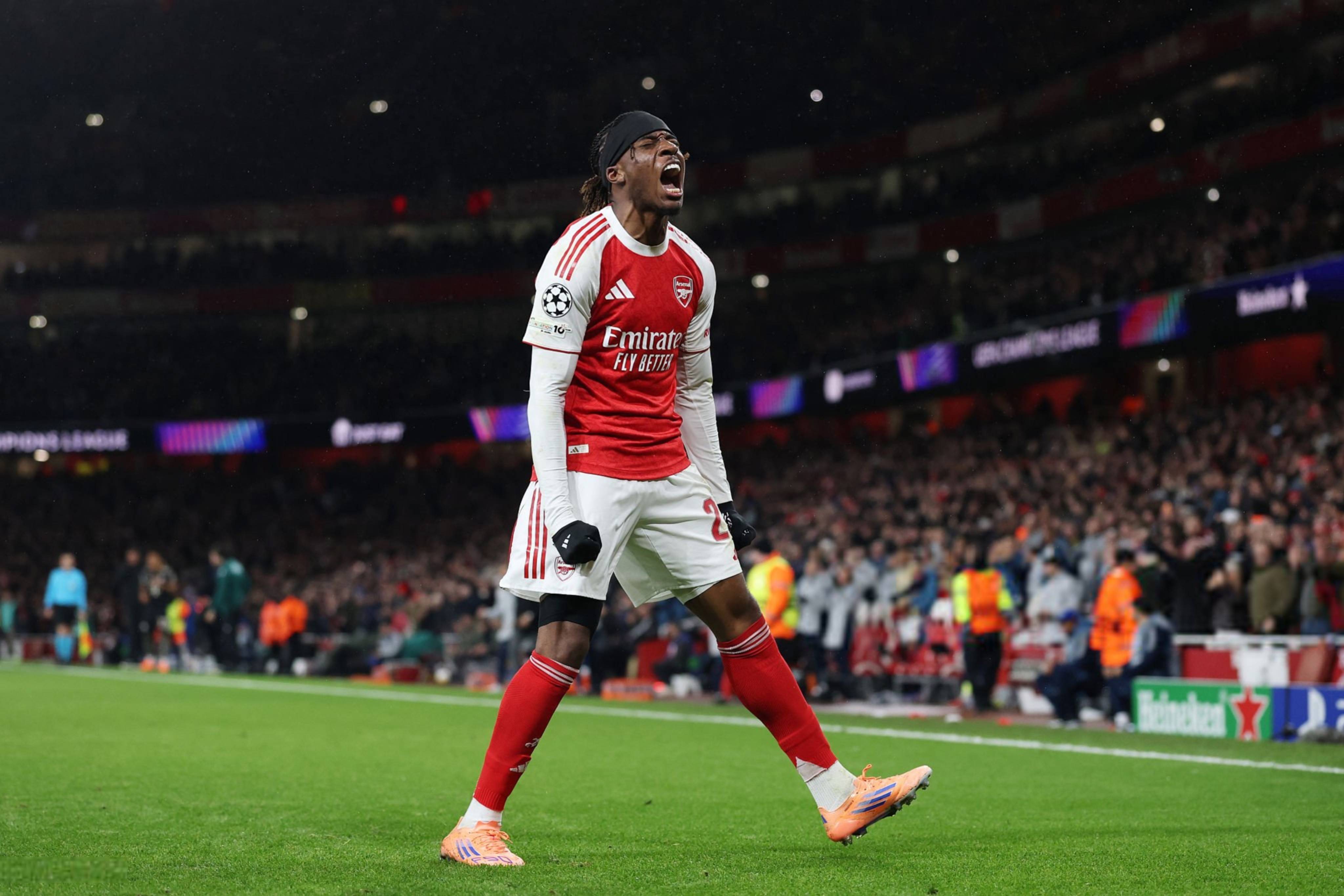 凯恩迎来七赛季高光表现，巴黎圣日耳曼球迷沸腾！的简单介绍